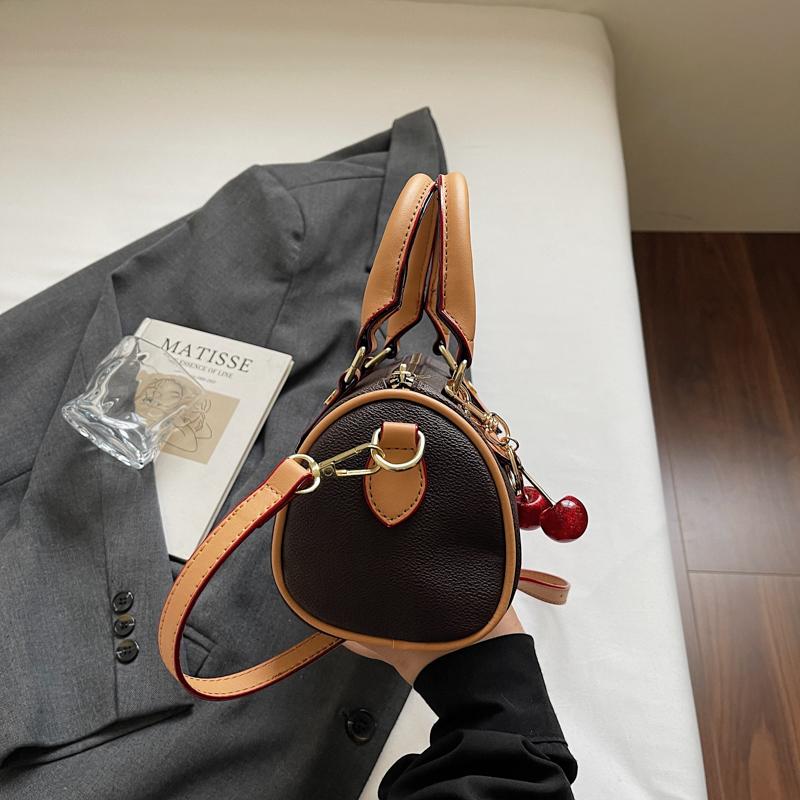 Classic Women's Mini Round Shoulder Bag Crossbody Handbag Korean Style Small Handbag for Ladies