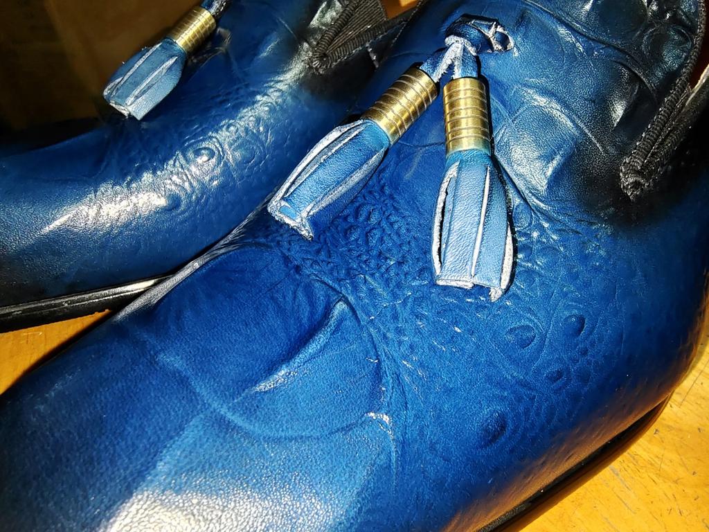 Fashion Men's Genuine Leather Tassel Loafers Black Formal Slip-On Dress Shoes Wedding Men's Footwear 2025 Style