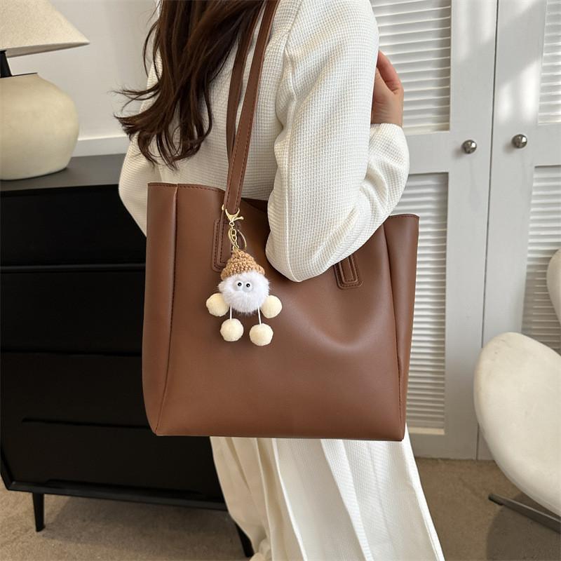 Fashionable Large Capacity Womens Tote Bag Elegant Street Style Shoulder Bag For Daily Wear
