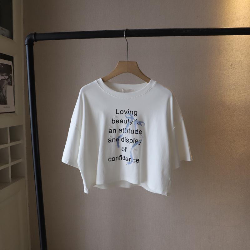 

Летняя футболка 2025 года в корейском стиле с круглым вырезом, бусинами, принтом в виде банта, свободного кроя, с короткими рукавами для женщин One Size белый