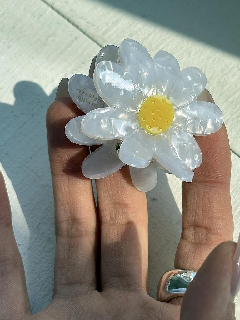 Mosxe Daisy Hair Clip (1 Piece)