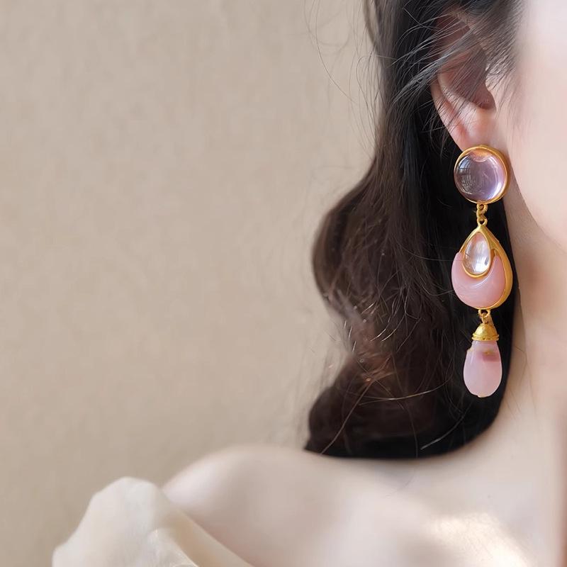 

Vintage Pink Resin Water Drop Earrings with Ear Clips for Women