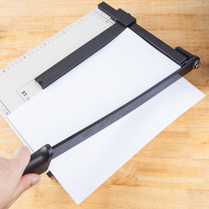 M&G Steel Manual Paper Cutter CN plug (adapter included)
