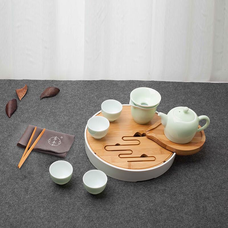 Wanchunhe Brocade River Celadon 10-Piece Tea Set
