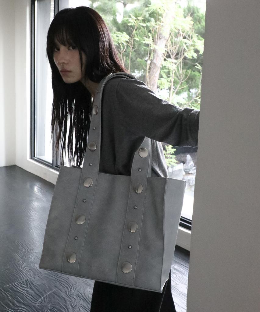 Iugamakaras Big Studded Shopper Bag (Sky Blue)