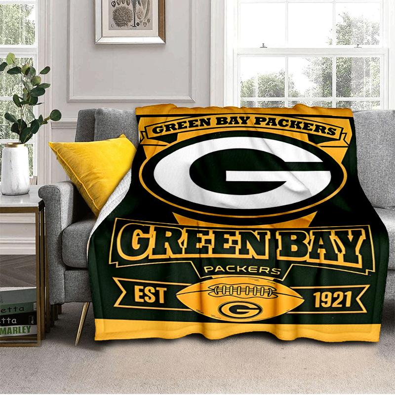 Green Bay Packers Pride Blanket Outdoor Flannel Blanket for Camping, Hiking, Garden Parties, Picnic Essentials,gift for family and friends