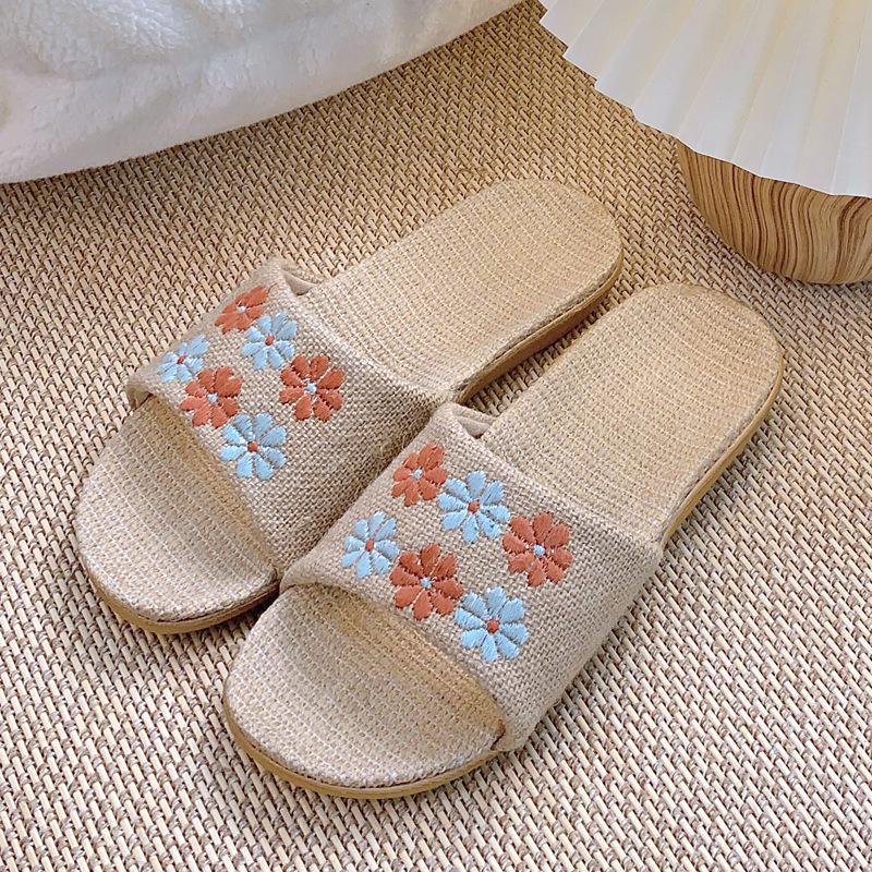 Machine embroidered women's new linen slippers women's summer home use couple indoor soft bottom non-slip cool slippers men's summer