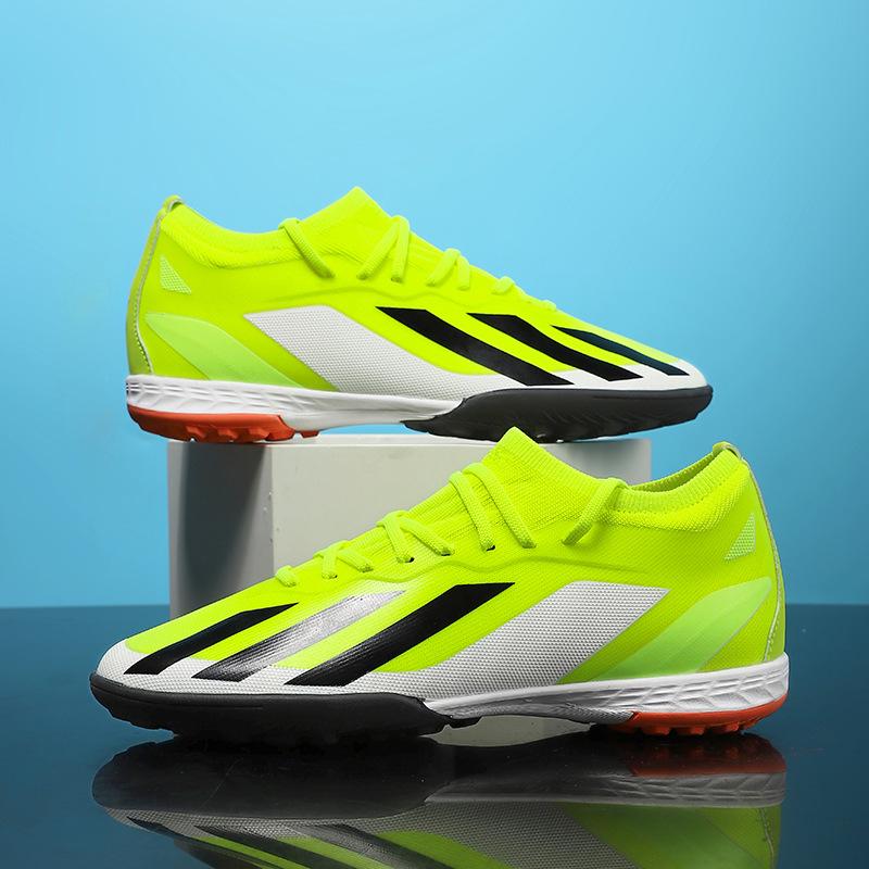Low-top Football Shoes with Broken Nails, Young Men's and Women's Large-size Long Nails, Artificial Grass Competition Training Shoes - 2025