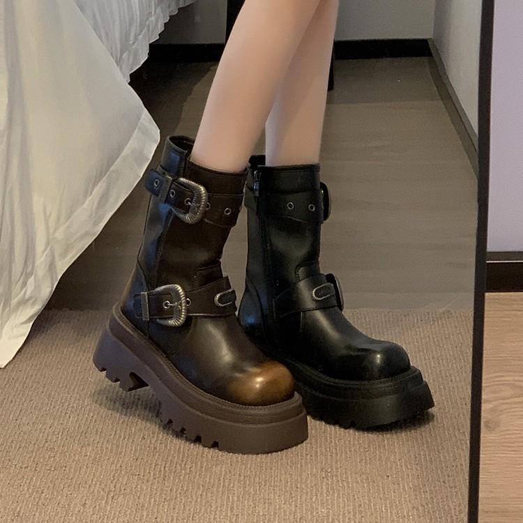Buckle women's short boots 2025 autumn new black retro versatile small thick-soled fried street locomotive boots