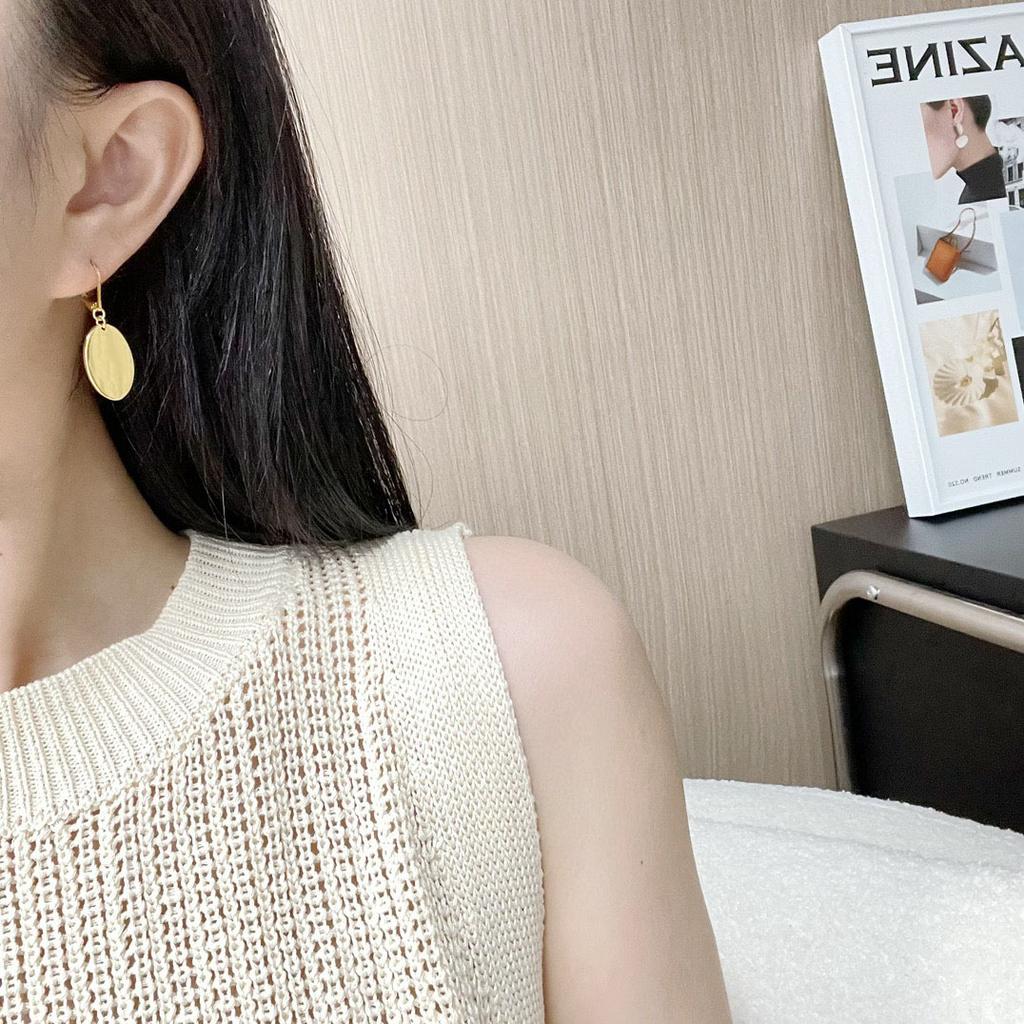 2024 New Hot Brand Vintage Pearl Earrings for Women Luxury Jewelry Fashion Designer Eardrop Irregularity Lady Stud Earrings