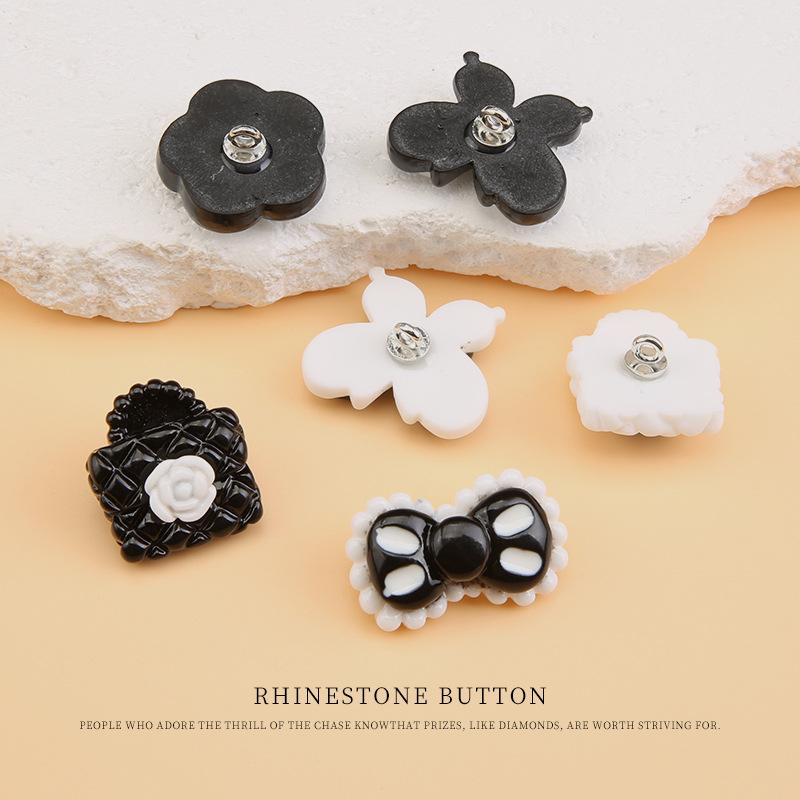 5pcs Children'S Clothes Sweater Buttons Cartoon Bow Buttons Baby Cardigan Jacket Cute Flower Decoration Black And White Buttons