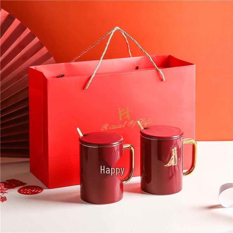 Elegant Newlywed Ceramic Mug Set - Luxurious Gift Boxed Pair