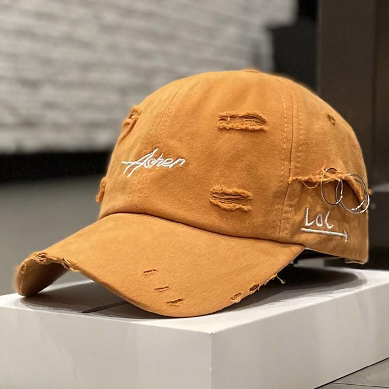 Korean Retro American-Style Lettered Baseball Cap - Ripped Design for a Slimmer Look, Men's High-End Flat Cap