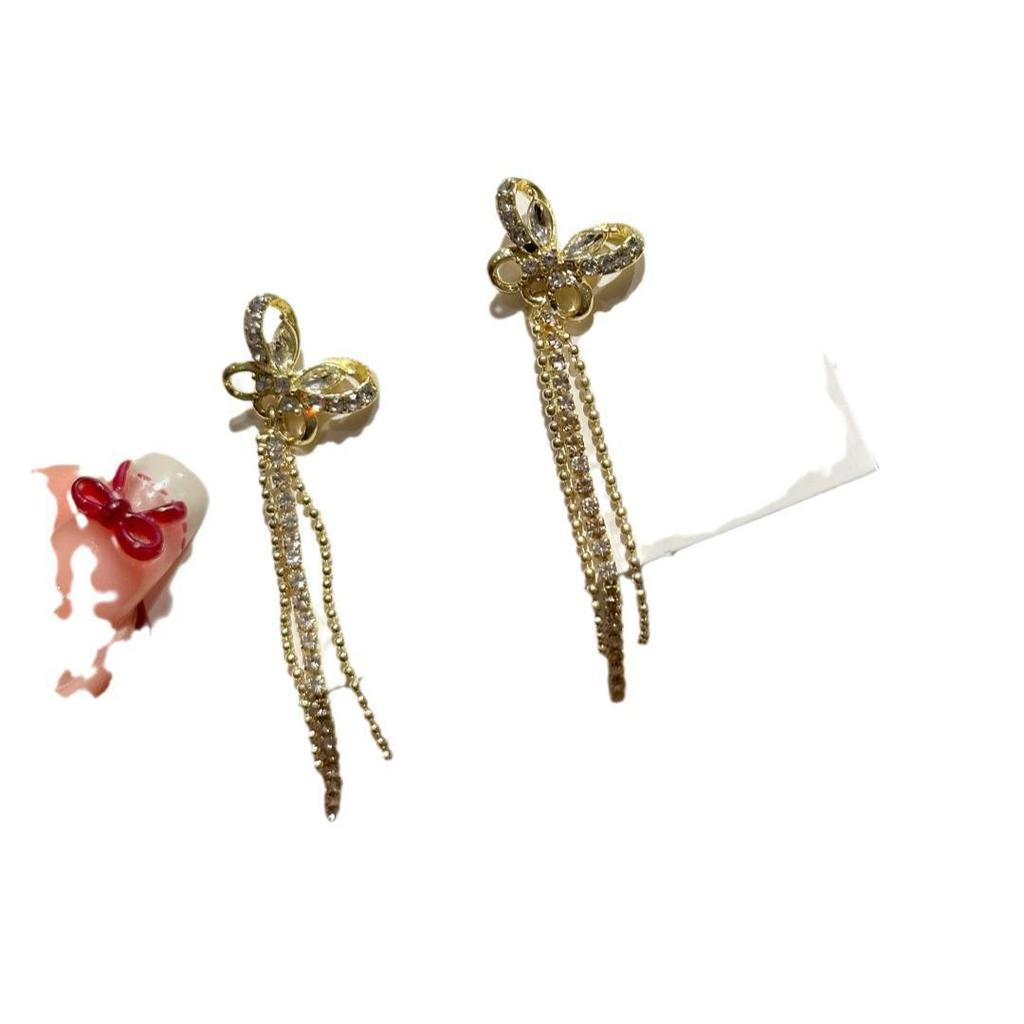 Exquisite Japanese & Korean Zircon Butterfly Tassel Earrings: Luxe, Fashionable & Dazzling