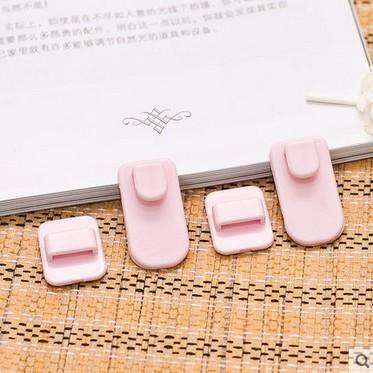 Adhesive Remote Control Holder Hooks Wall Mounted Storage Clips for Organizing Small Electronic Devices and Accessories Easy Installation
