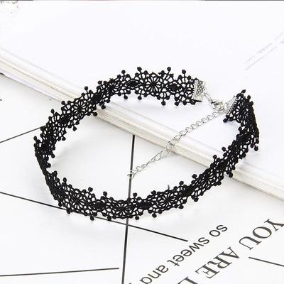 Trendige europäische und amerikanische Spitzen-Choker-Halskette für Damen
