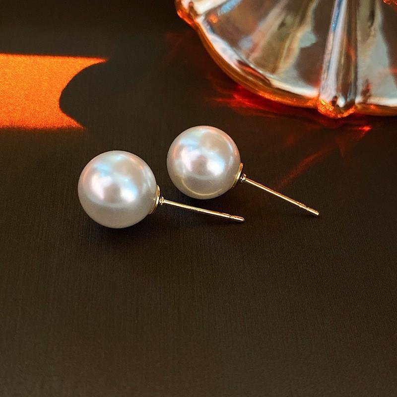 Medieval Vintage Silver Needle Earrings, Temperament Light Luxury Court Style Pearl Earrings Versatile High-end Retro Earrings