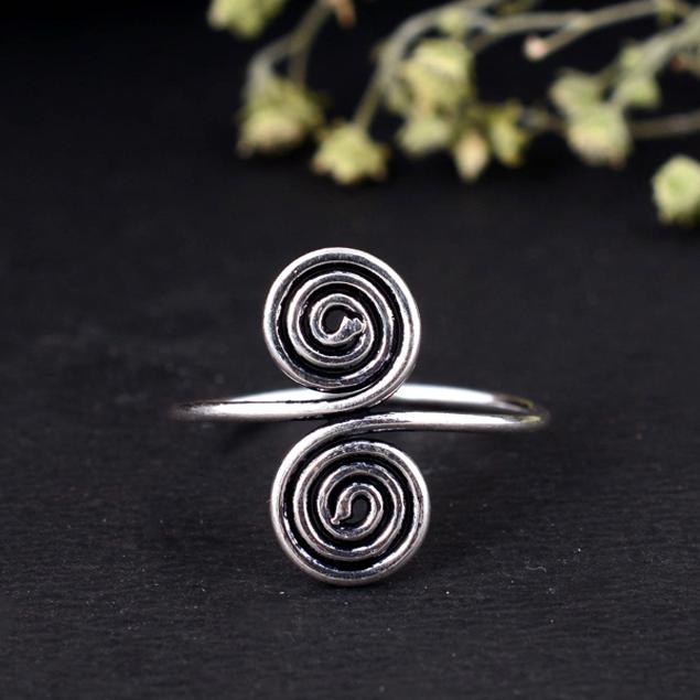 Adjustable Silver Arthritis Ring – Handmade Therapy Splint for Thumb and Finger Joints, Comfortable Relief Jewelry