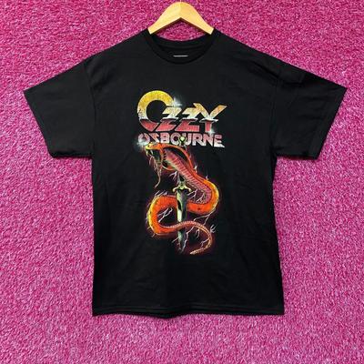 T-shirt con Grafica Cobra di Ozzy Osbourne