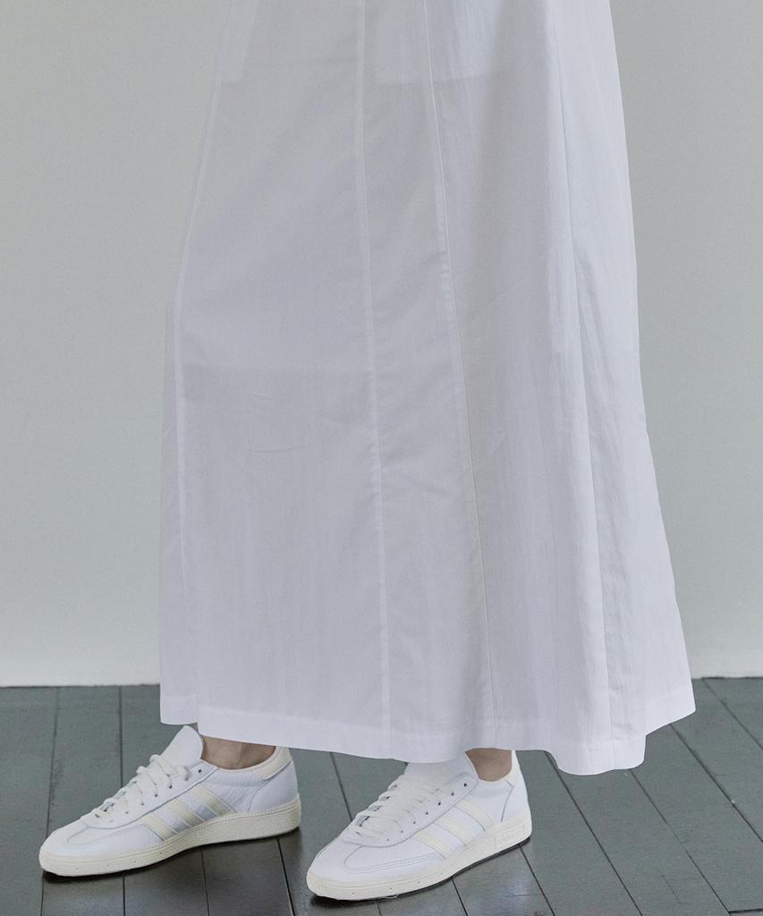Ihr Cutting Line Flare Skirt / White