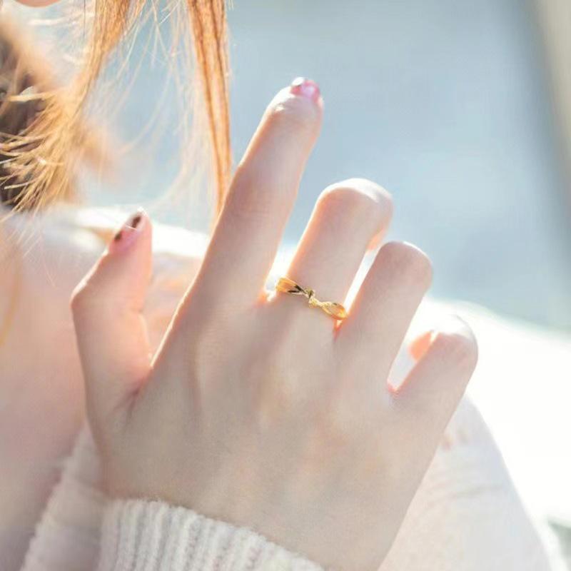 Minimalist Adjustable Geometric Open Ring: Knotted Design for Index Finger in Cold Style