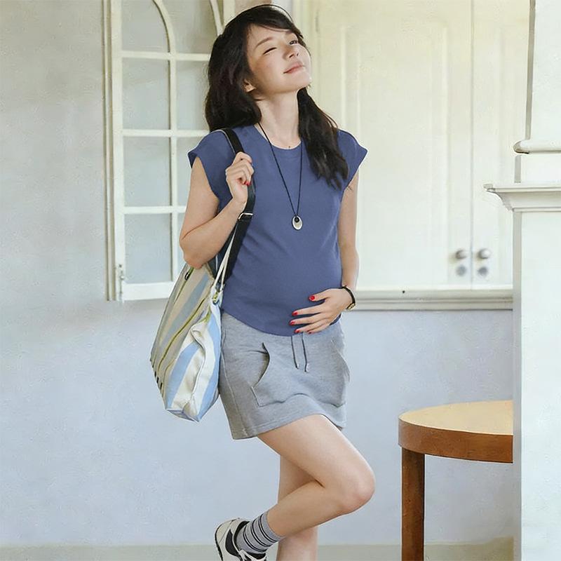 

Maternity Flutter Sleeve Top: Comfortable, Breathable, Loose-Fit, Belly Coverage, Multiple Colors S (70-85 kg)