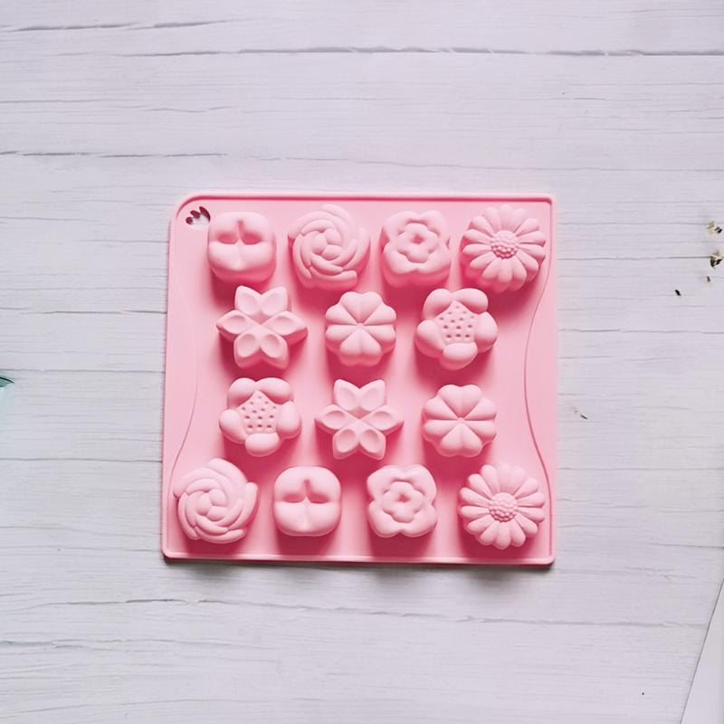 1Pcs Kitchen Handmade Baking Tool Mini 14 Cavity 7 Small Flower Shaped Candy Chocolate Cookies Silicone Mold
