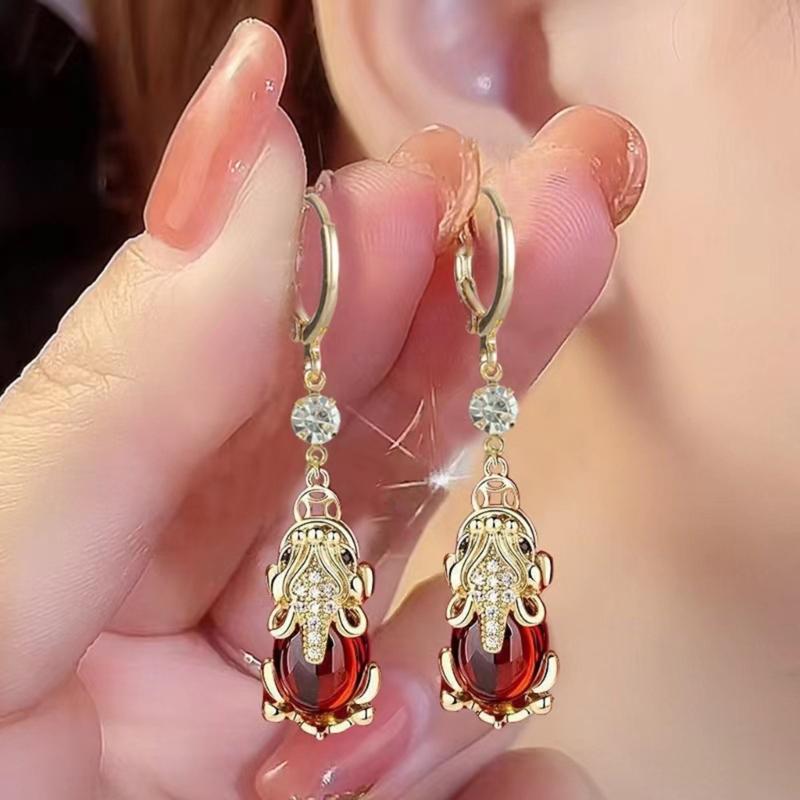 Elegant Gold Rhinestones Animal Earrings Women's Rhinestones Dangle Earrings in Elegant Gold for Daily Wear Parties