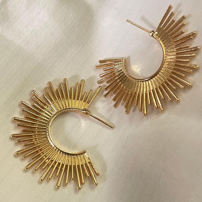 

Niche Style Fashion Exaggerated and Personalized French Fashionable SUNFLOWER A Pair of Golden [Earrings]