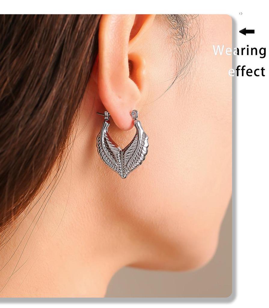 High-End Love Titanium Steel Fashion Earrings - Durable, Trendy, and Non-Fading