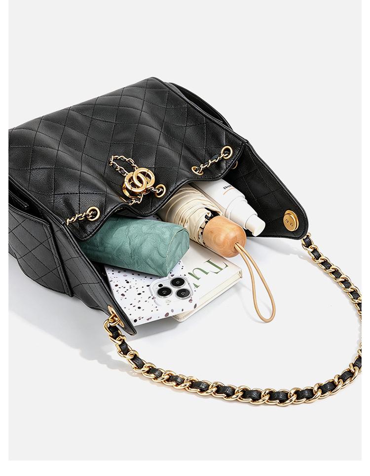 Caviar Hobo Drawstring Bucket Bag: Quilted Chain Shoulder Light Luxury Coco Style Suede