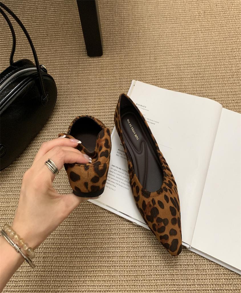 French pointed leopard print single shoes women's shallow mouth 2025 spring and summer new evening shoes leather one-word buckle high heels