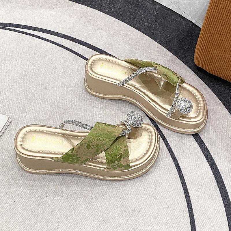 

Сандалии со стразами, летняя женская обувь, изысканные новые 2025 года, на толстой подошве, с открытым носком, пляжные туфли, повседневные крутые шлепанцы 41
