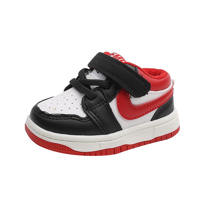 2025 Spring/Autumn Kids' Skate Shoes: White Korean-Style Sports Sneakers for Boys and Girls