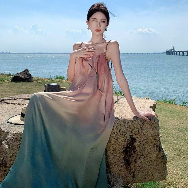 Seaside holiday wind gradually change color smudge loose suspender beach skirt summer dopamine dress atmosphere super fairy