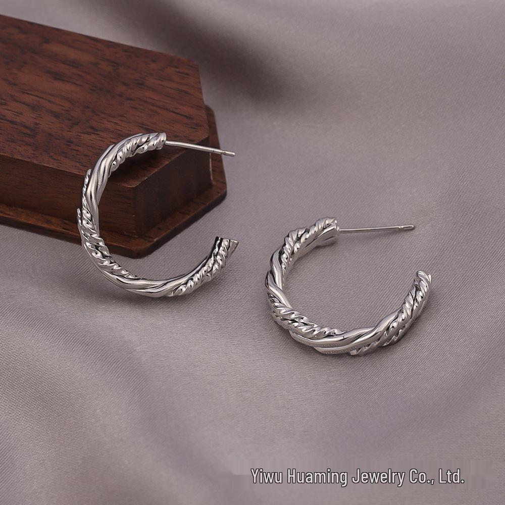 Silver Needle Circle Earrings, Fashionable High-End Copper Ear Hoops, Light Luxury, Versatile Jewelry Accessory.