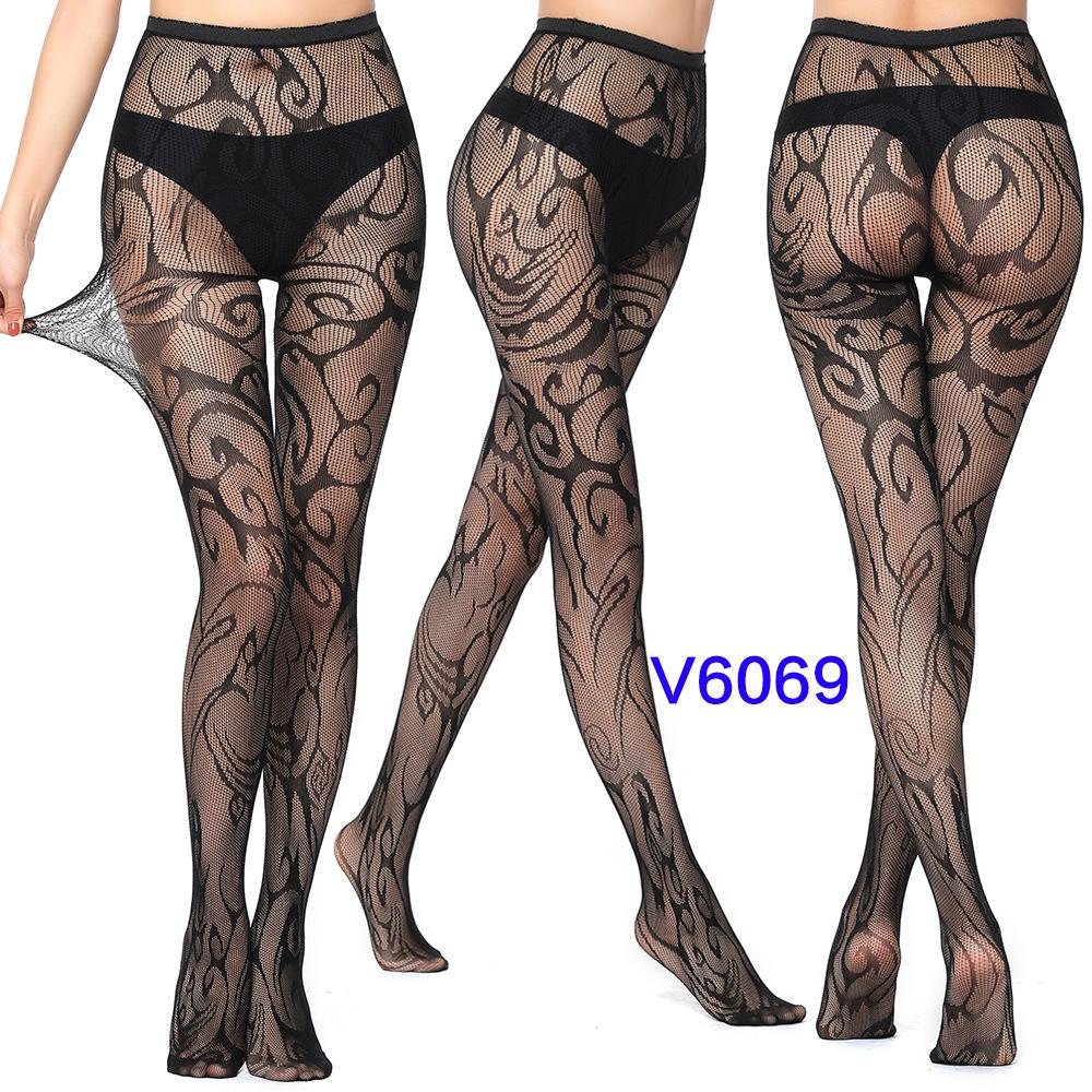 Warp Knitted Seamless Trend Jacquard Fishing Net Socks, Little Love Tiger Pattern Grid Black Stockings