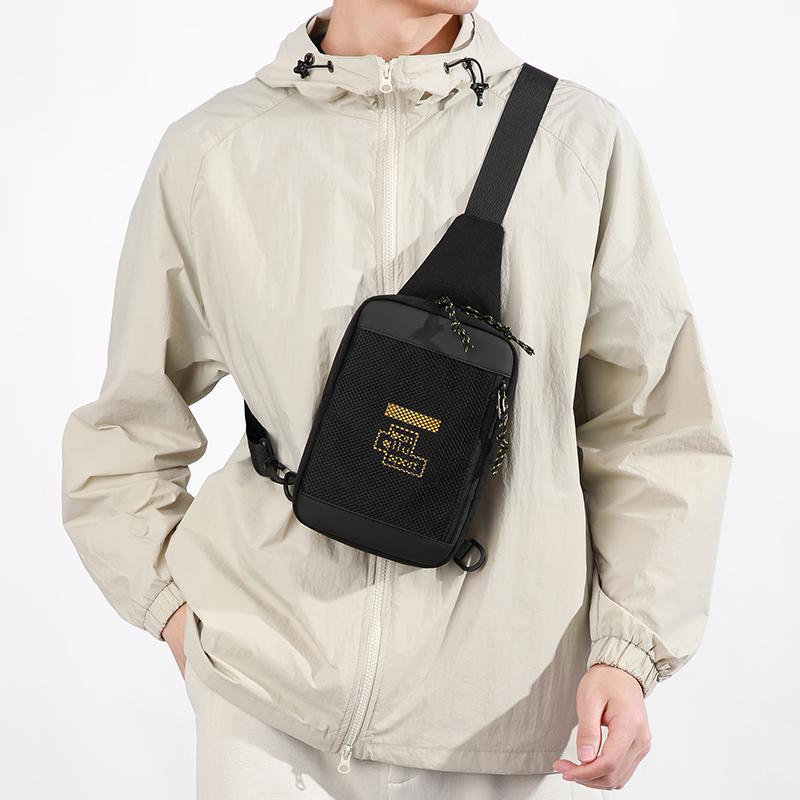 Men's Chest Bag Outdoor Sports Shoulder Bag Waterproof Lightweight Outdoor Crossbody Bag