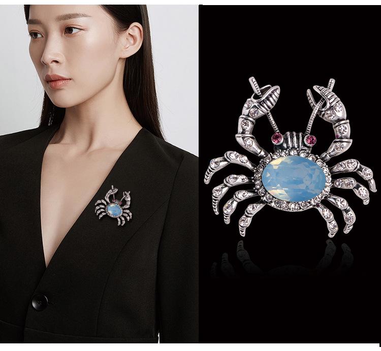 Korean Alloy Diamond Crab Brooch: Versatile Pin for Cardigans, Shawls, and Sweaters