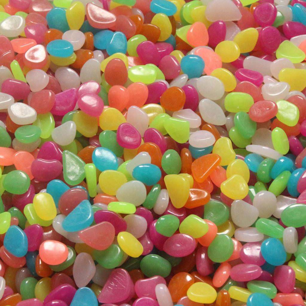 2kg Luminous Pebbles: Fluorescent Glow Stones for Garden Landscaping and Aquarium Decoration.