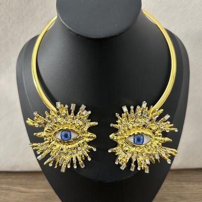 Retro Nische Einzigartige Persönlichkeit Burst Teufelsauge Doppelkopfhalsband Mode Temperament Übertriebene Halskette Accessoires
