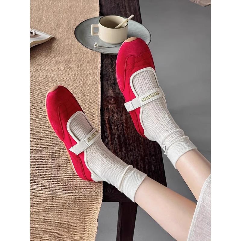 Velcro Shallow Mouth Flat Bottom Mary Jane Shoes Women's 2025 Summer New Retro Versatile One-pedal Ballet Shoes
