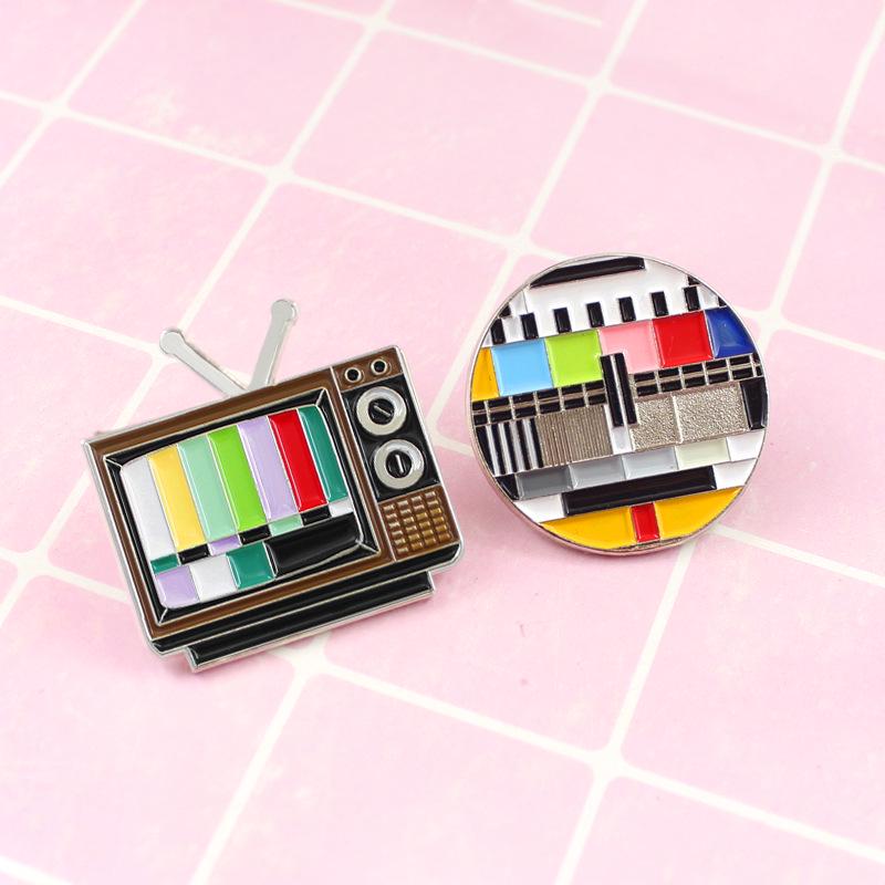 Retro TV No Signal Icon Brooch Badge