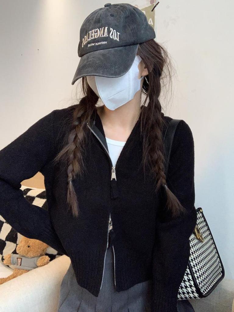 Grey Zip-Up Hooded Knit Cardigan - Women's Autumn Shoulder-Length Sweater