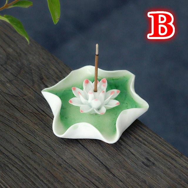 Handmade Ceramic Crafts Lotus Incense Base Aromatherapy Burner Sandalwood Stick Incense Holder for Living Room Home Decor