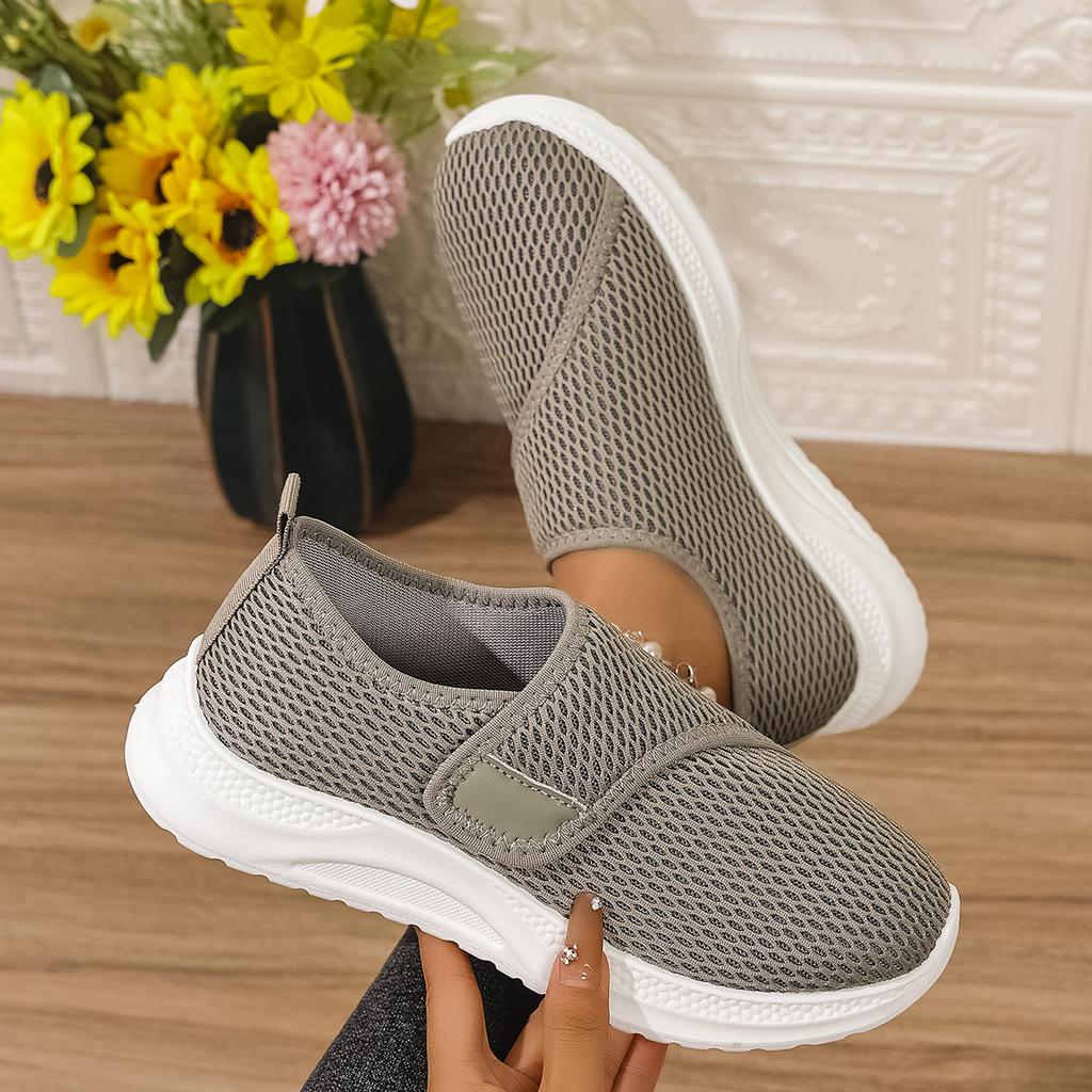 Fashion New Women Mesh Casual Shoes Breathable Flats Outdoor Women Sneakers Walking Slip on Comfortable Sneakers Women Zapatos De Mujer