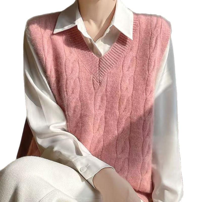 2025 Women's Early Winter V-Neck Cable Knit Sleeveless Wool Vest with Shoulder Pads