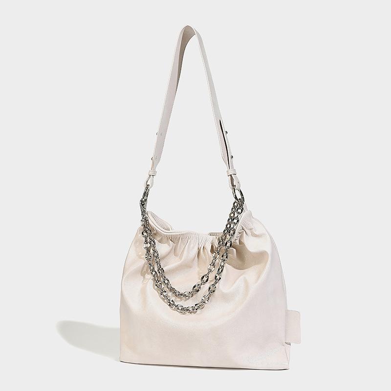 Single Shoulder Tote Bag for Women, Large Capacity Commuter Bag, New Foreign Trade Style, Pleated Chain Niche Underarm Bag, Versatile Crossbody Bag