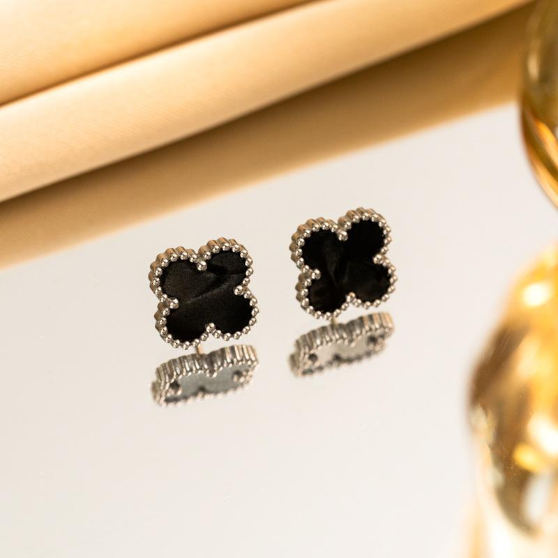 

Серьги из нержавеющей стали, серьги в виде четырехлистного клевера, женские простые серьги из 18-каратного золота, серьги из титановой стали, ощущение легкой роскоши и высокого класса furnace vacuum plating (18k real gold) чёрный