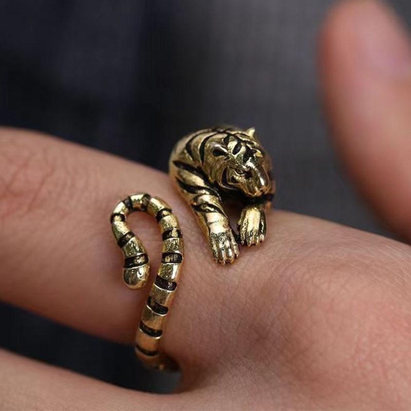

Minimalist Niche Tiger Adjustable Open Ring Men and Women Retro Punk Antique Gold Antique Silver Colorful Animal Jewelry Gifts Resizable